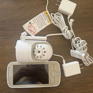 Infant Optics DXR-8 PRO Camera and Monitor (not compatible me with DXR-8) White